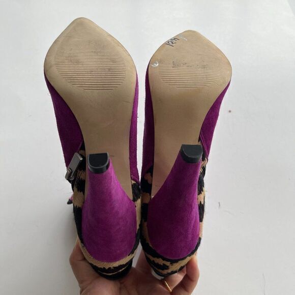 DV by Dolce Vita Women's Fina‎ Bootie Berry Suede Size 6M Heeled Ankle Bo… - Picture 9 of 9